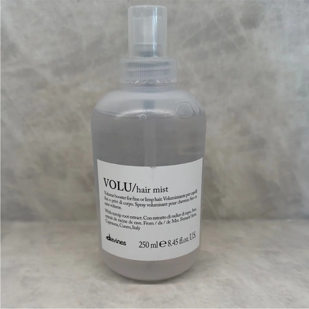 Davines VOLU hair mist 8.45 fl oz - Picture 1 of 2